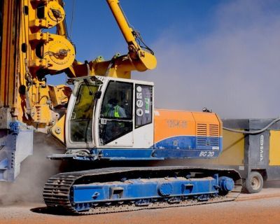 Начаты буровые работы на проекте солнечной электростанции Сакака мощностью 405 МВт